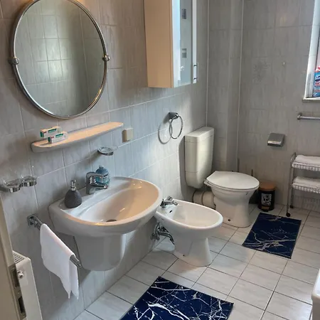 2 In Duisburg-mitte, Altstadt *